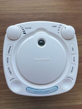 Munchkin Portable Nightlight Sound Soother
